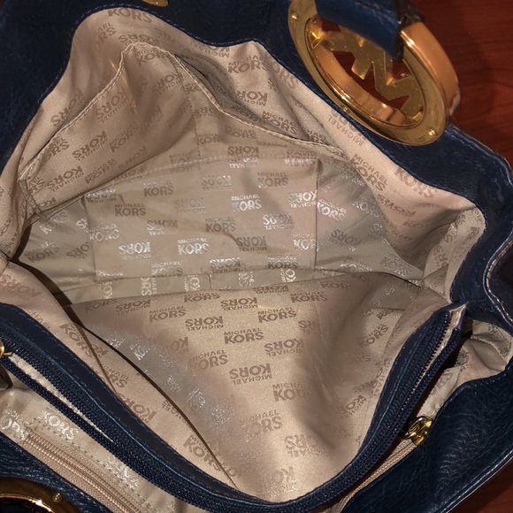 Michael Kors Fulton Navy Blue Leather Shoulder Bag - Picture 8 of 9
